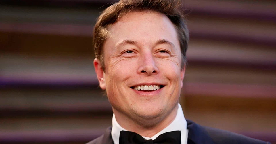 Elon Musk’ın ’apolitik’lik açıklaması Twitter’a pahalıya mal oldu