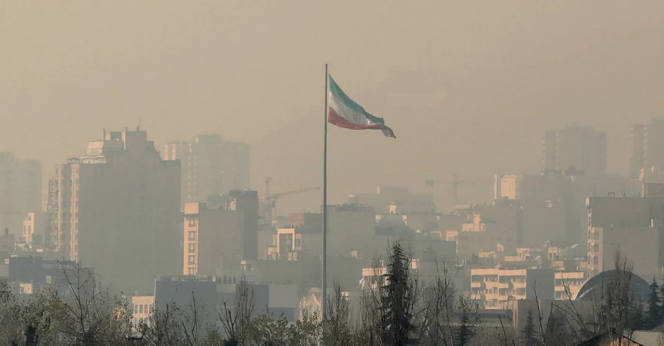 Tahran’da hava kirliliği nedeniyle tüm okullar ve kurumlar tatil