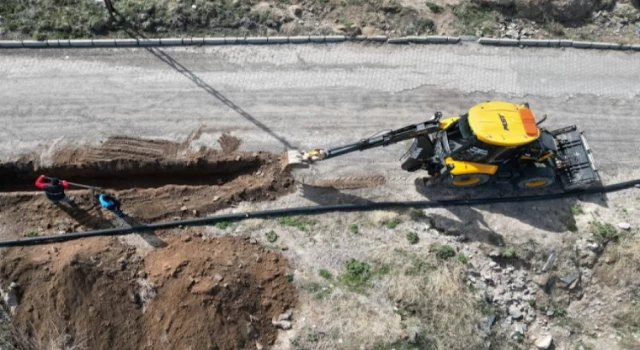 Nevşehir Belediyesi’nden içme suyu hattı çalışması