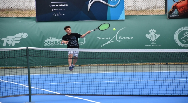 2. Uluslararası Cudi Cup Tenis Turnuvası, birinci tur müsabakalarıyla devam etti